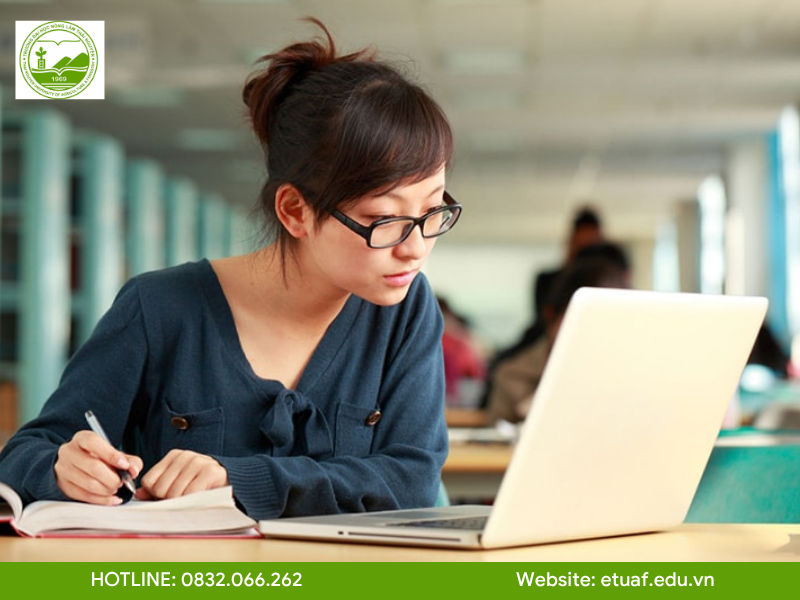 hoc-van-bang-hai-tu-xa-co-kho-khong